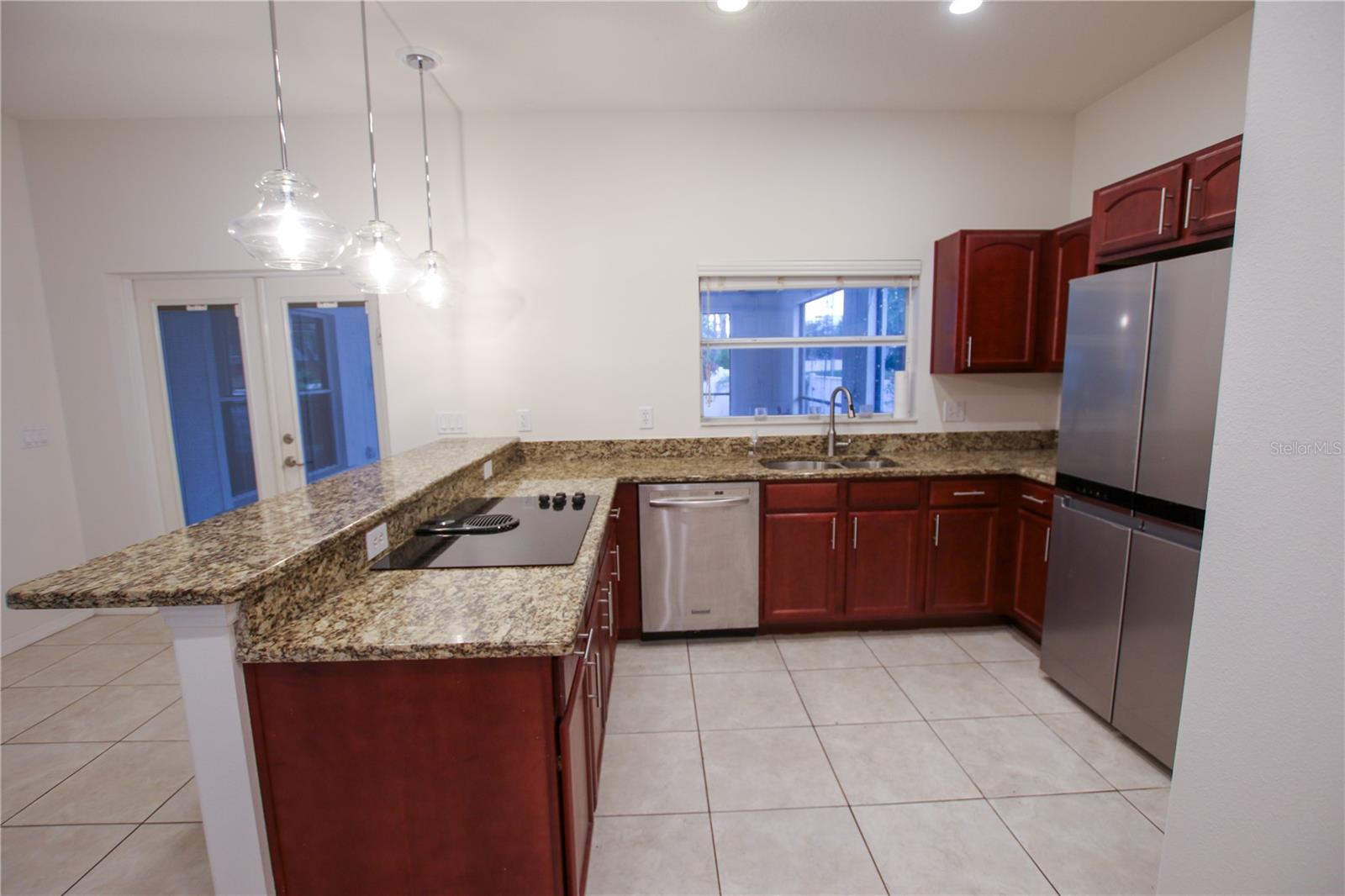 Image 10 of 52 For 1002 Lemon Street