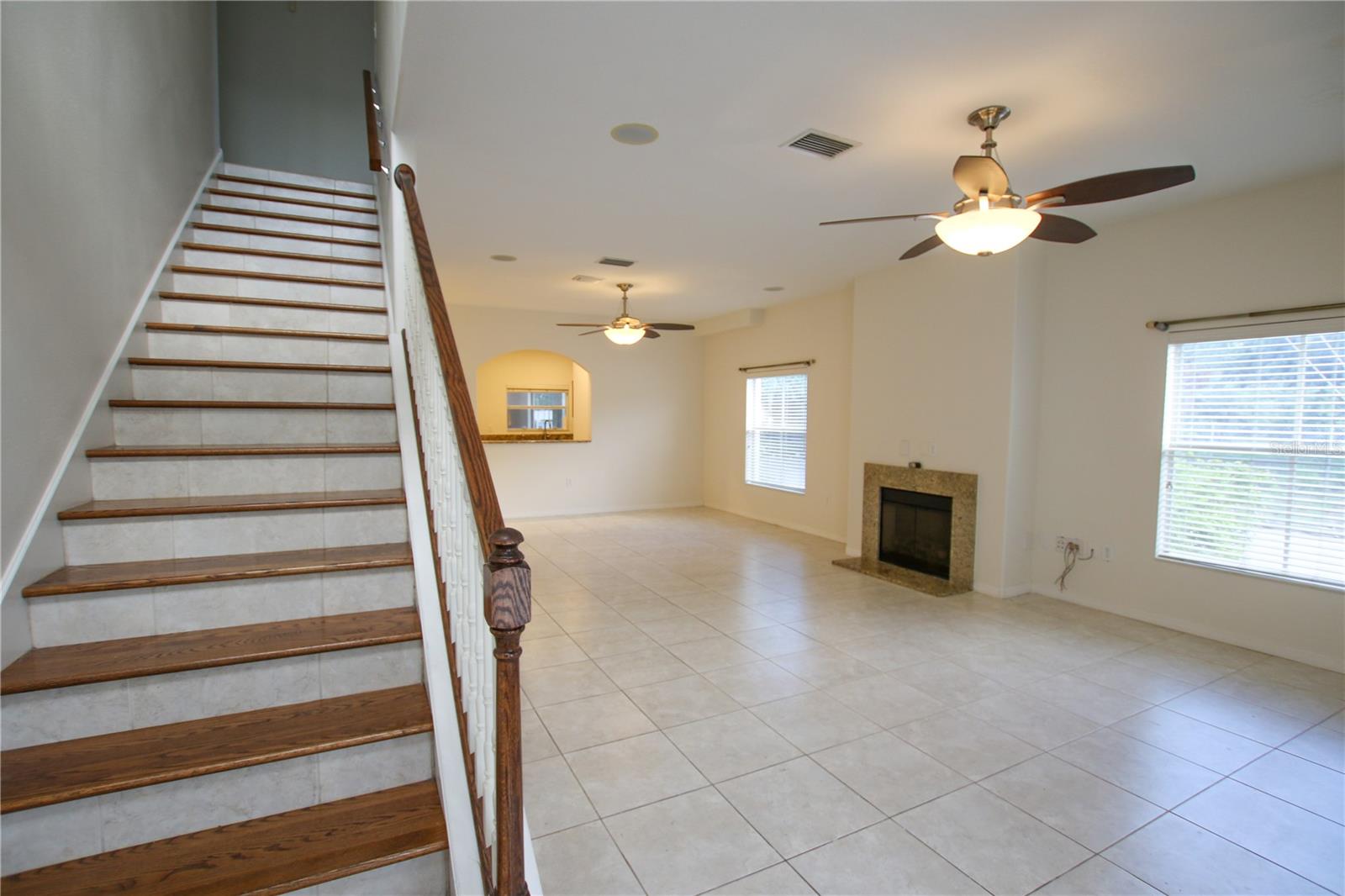 Image 4 of 52 For 1002 Lemon Street