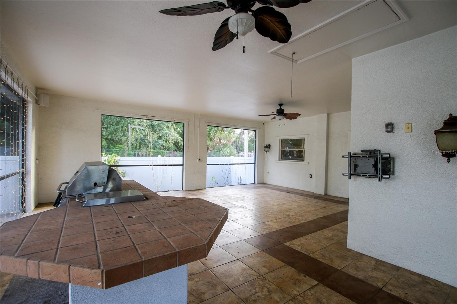 Image 41 of 52 For 1002 Lemon Street