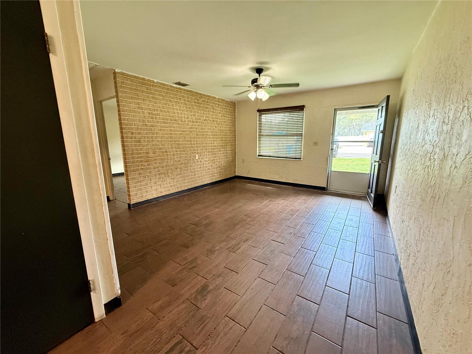 Image 3 of 20 For 17303 Lynnette Drive A