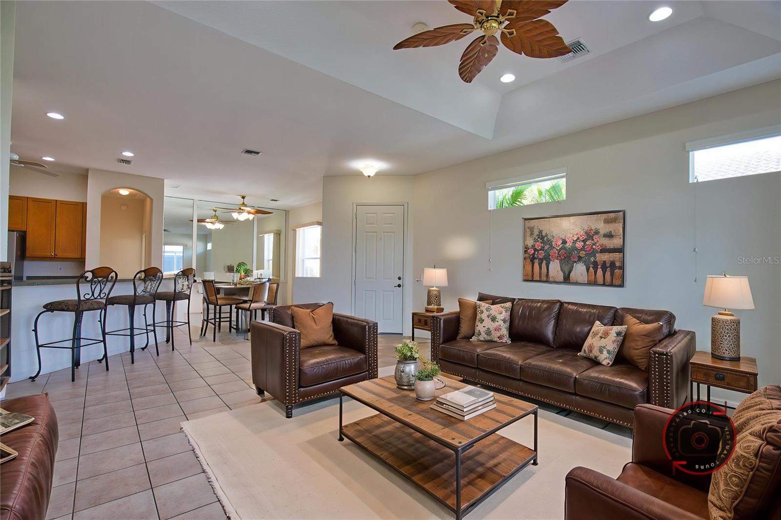 Image 14 of 57 For 8354 Palmetto Court