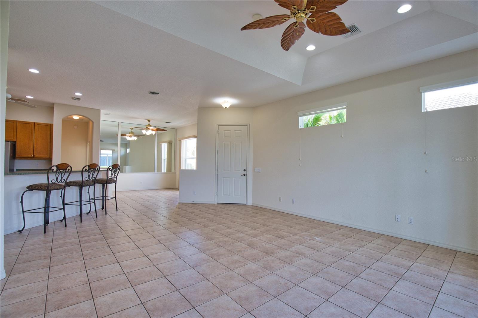 Image 15 of 57 For 8354 Palmetto Court