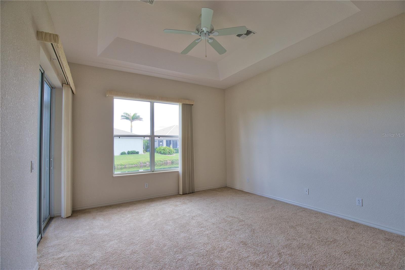 Image 19 of 57 For 8354 Palmetto Court