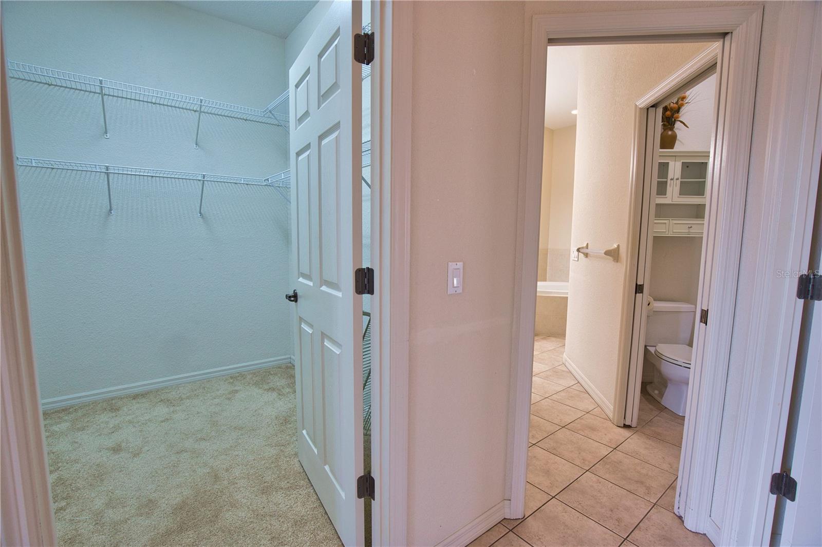Image 22 of 57 For 8354 Palmetto Court