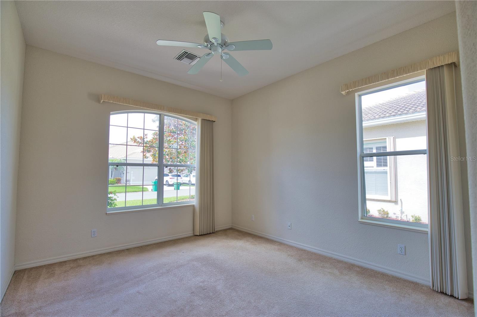 Image 29 of 57 For 8354 Palmetto Court