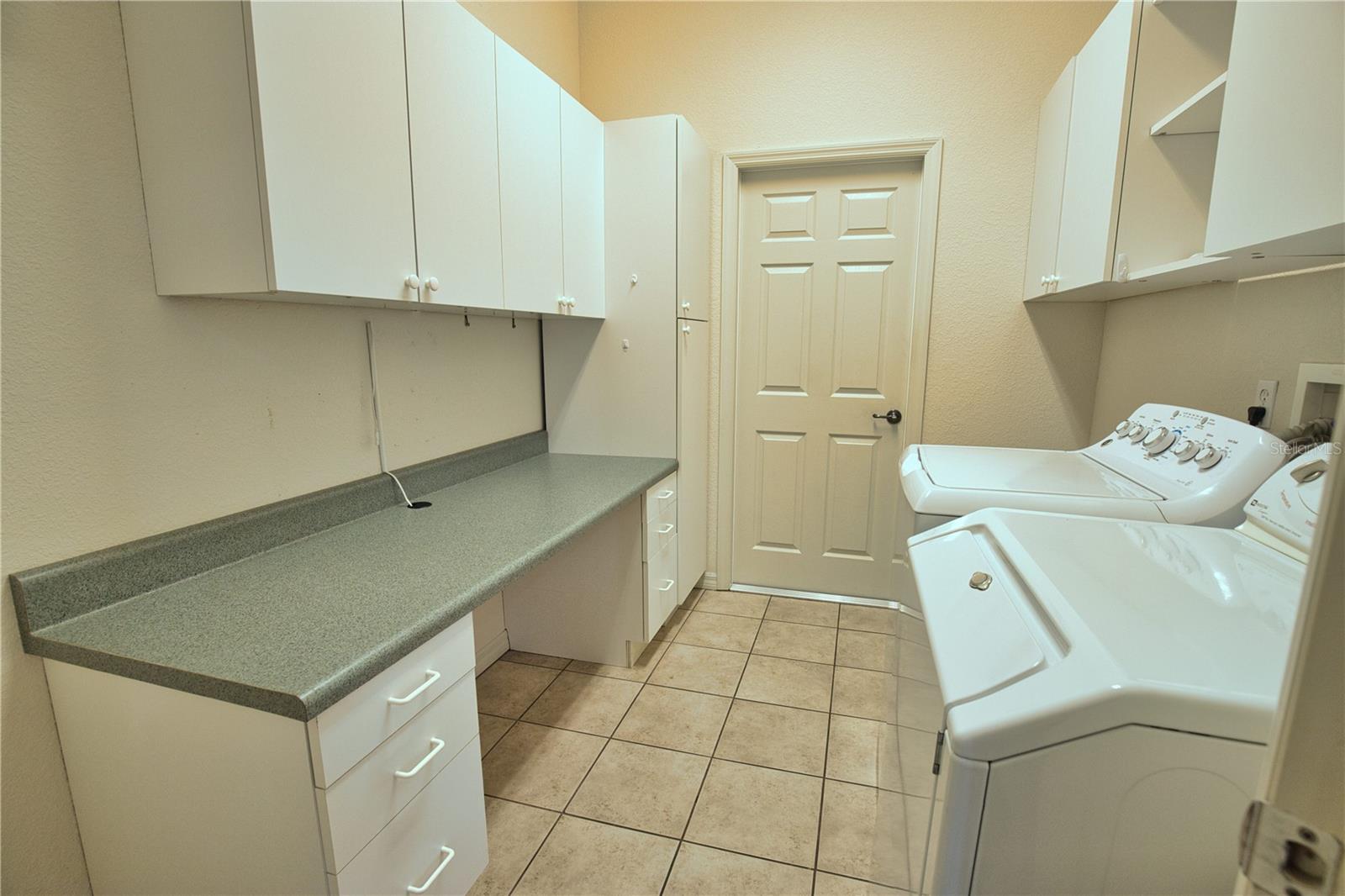 Image 37 of 57 For 8354 Palmetto Court