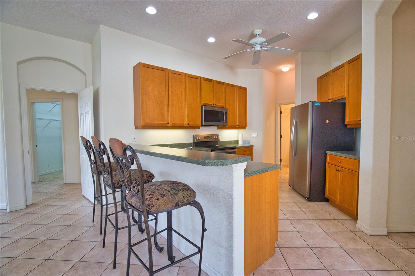 Image 9 of 57 For 8354 Palmetto Court