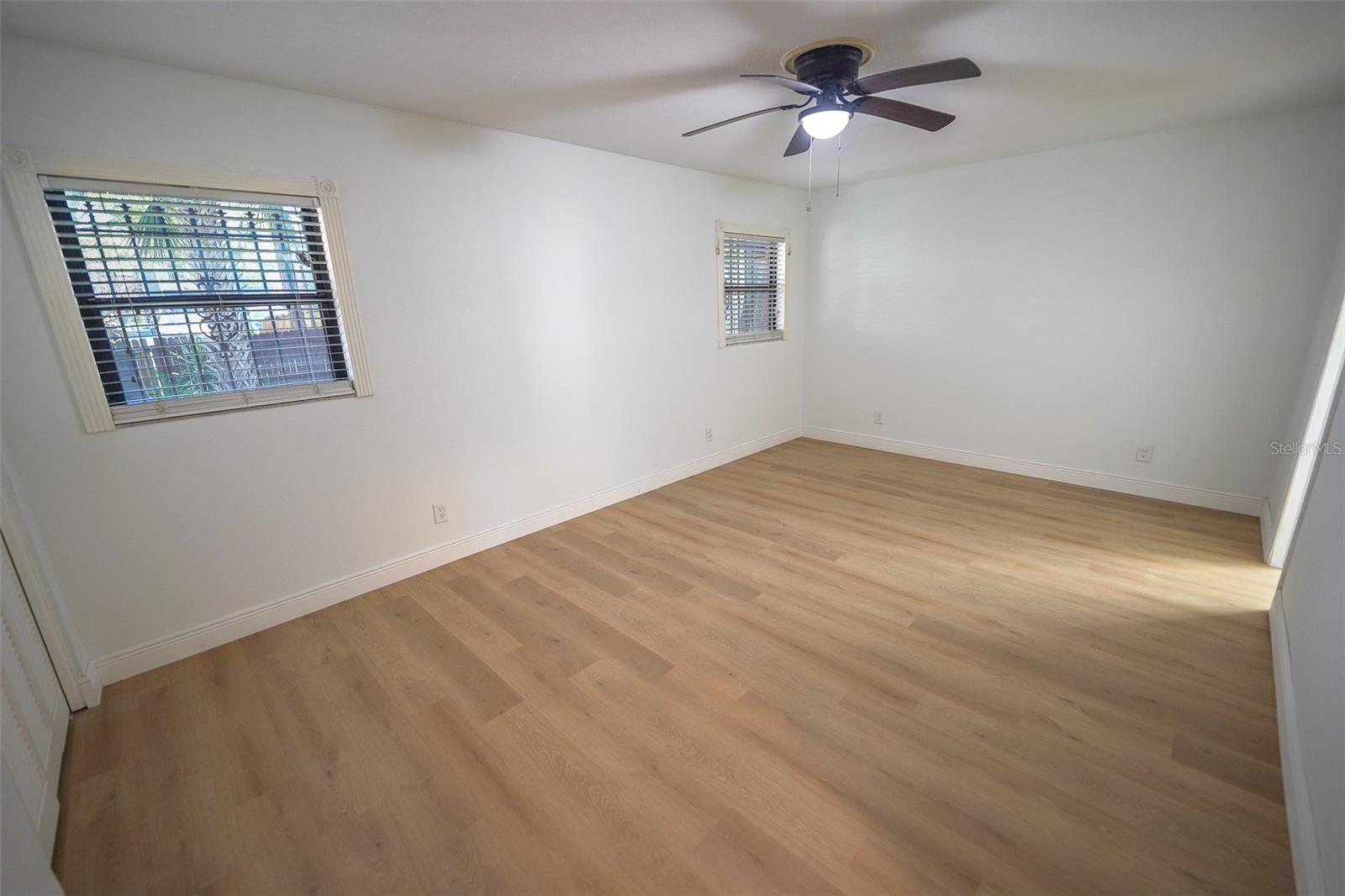 Image 6 of 29 For 10729 Drummond Road