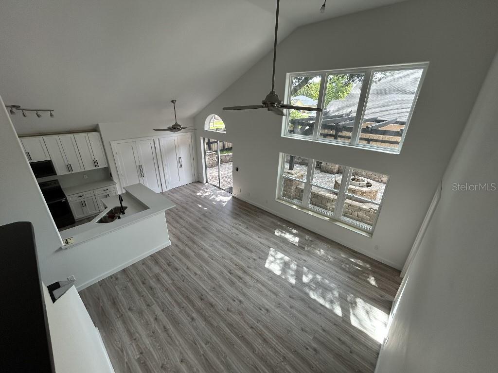 Image 12 of 24 For 13774 Meadowpark Avenue