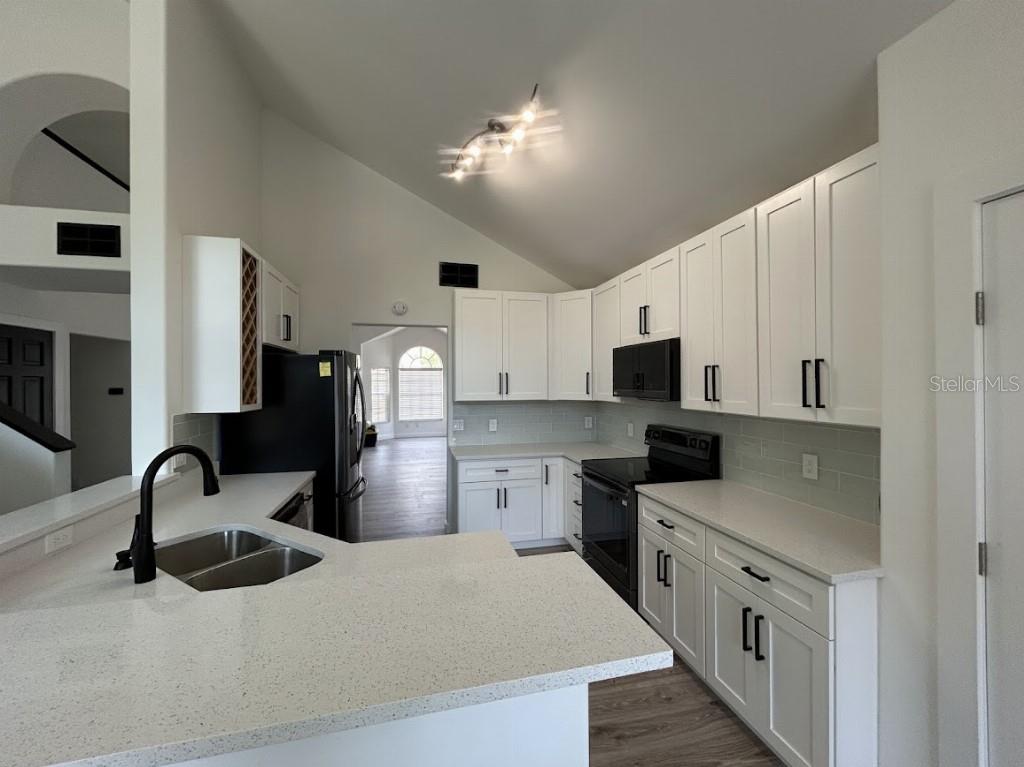 Image 2 of 24 For 13774 Meadowpark Avenue