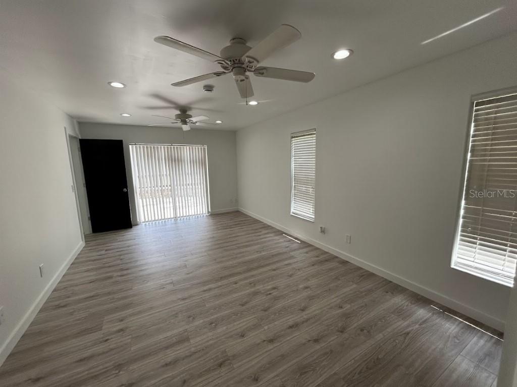 Image 9 of 24 For 13774 Meadowpark Avenue