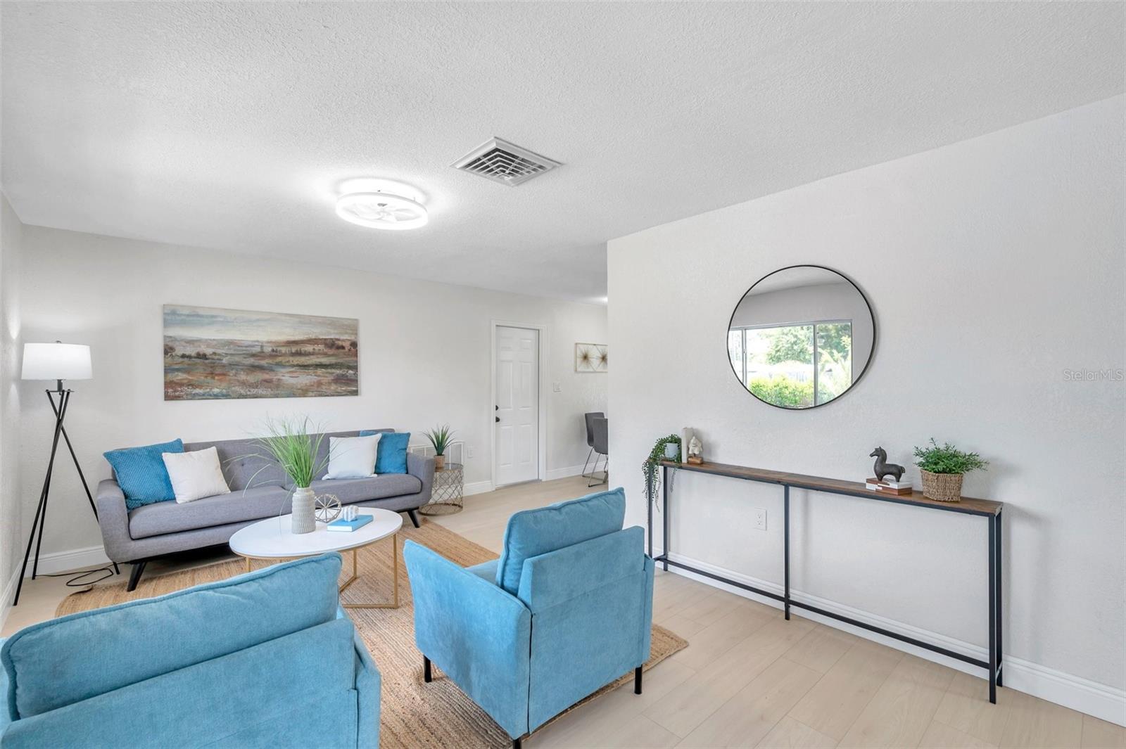 Image 13 of 45 For 8045 Colton Drive