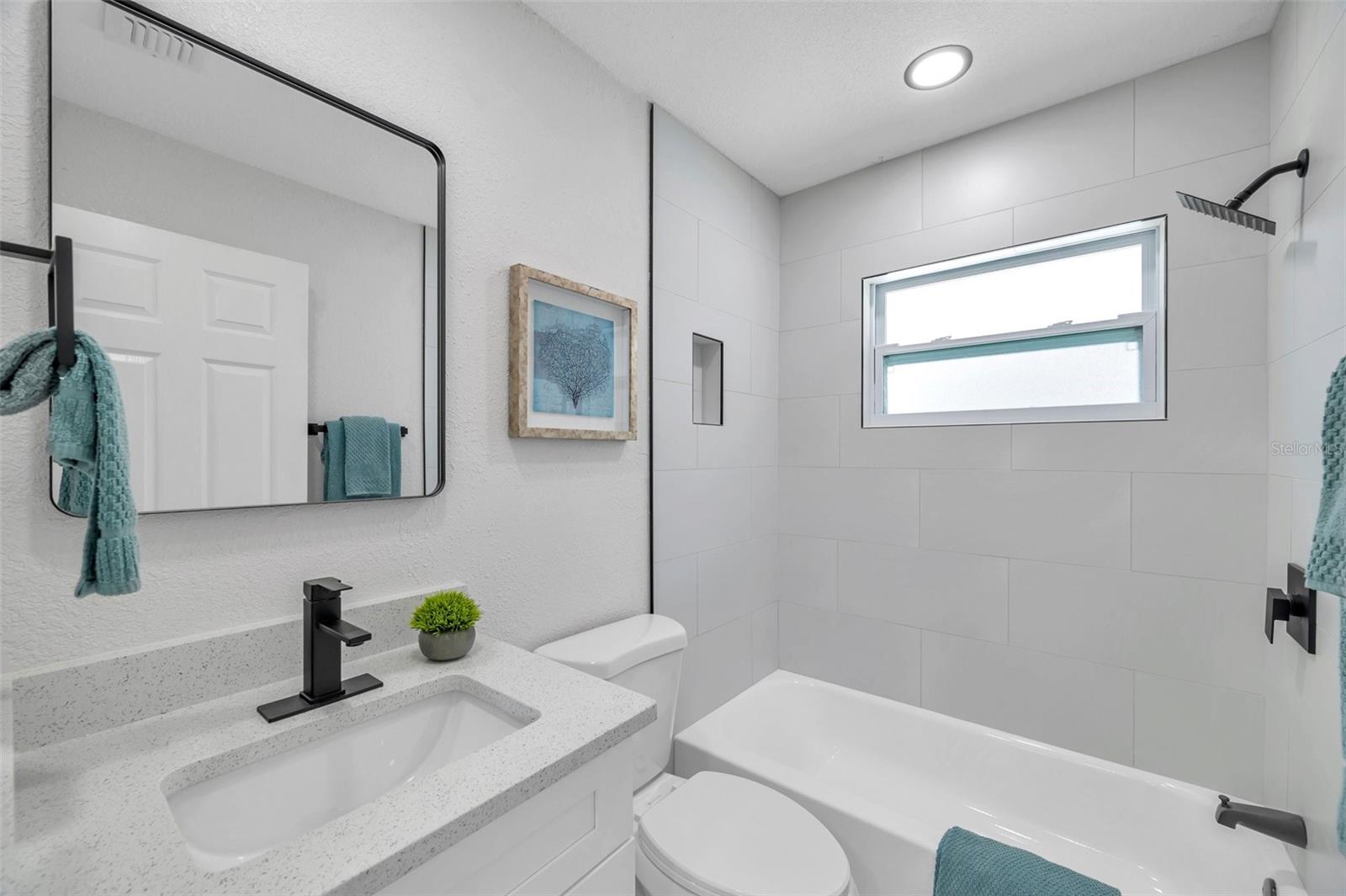 Image 18 of 45 For 8045 Colton Drive