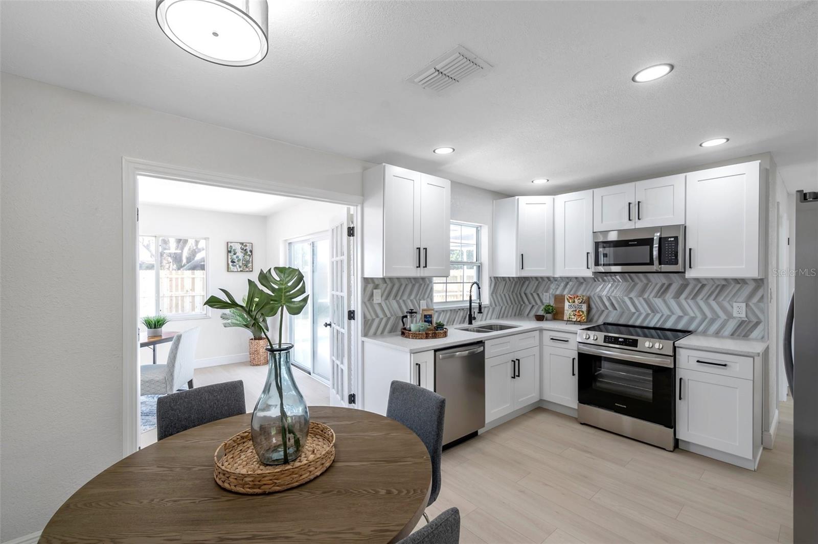 Image 6 of 45 For 8045 Colton Drive