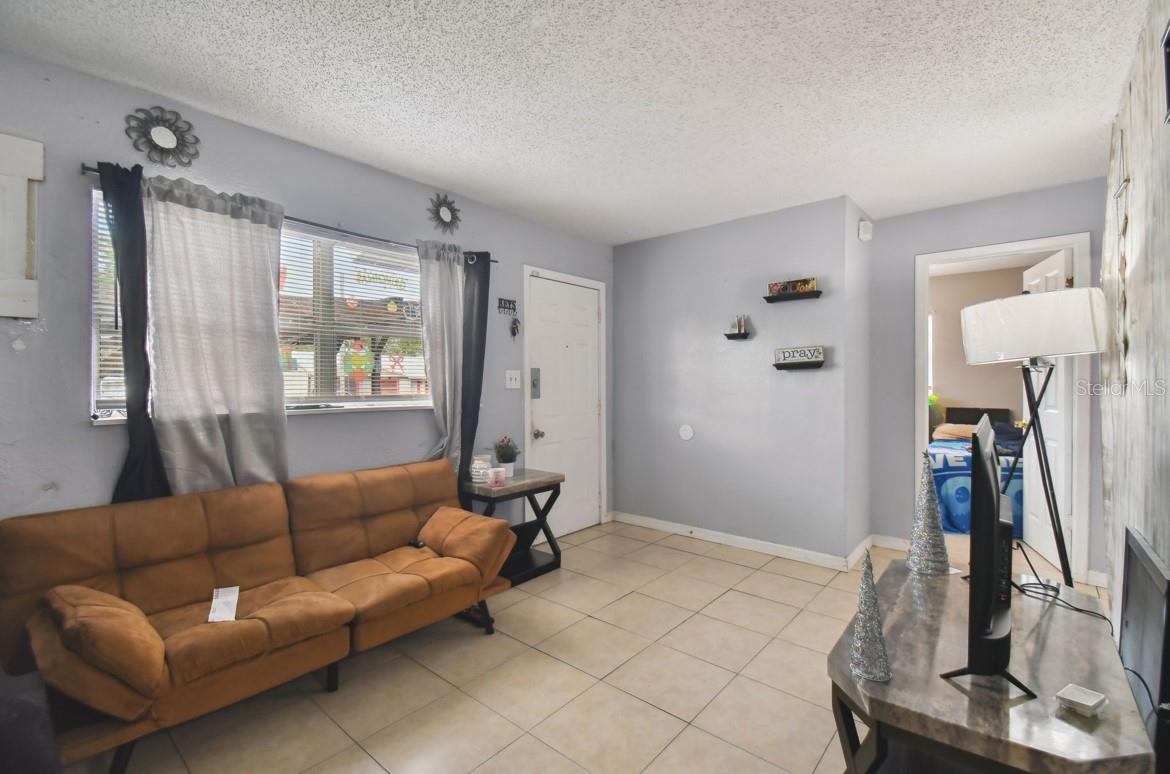 Image 5 of 35 For 9615 13th Street