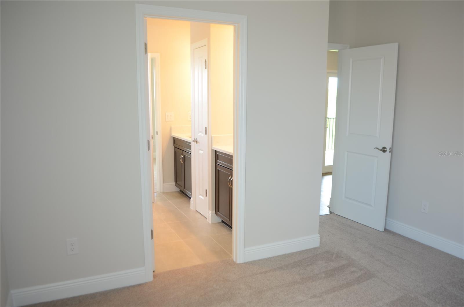 Listing photo id 24 for 35482 Big Hawk Drive