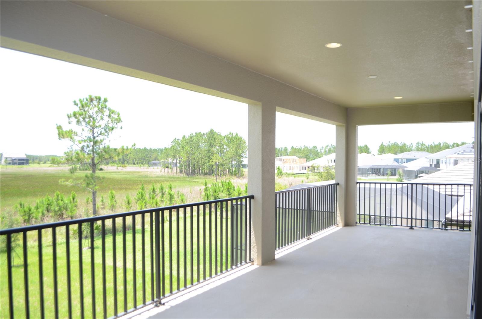 Listing photo id 31 for 35482 Big Hawk Drive