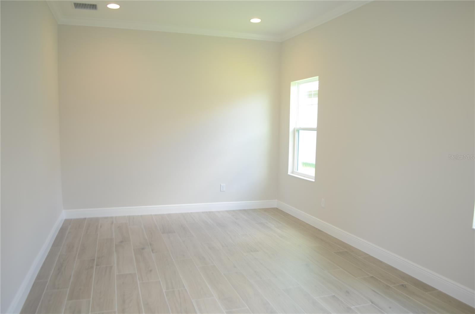 Listing photo id 5 for 35482 Big Hawk Drive