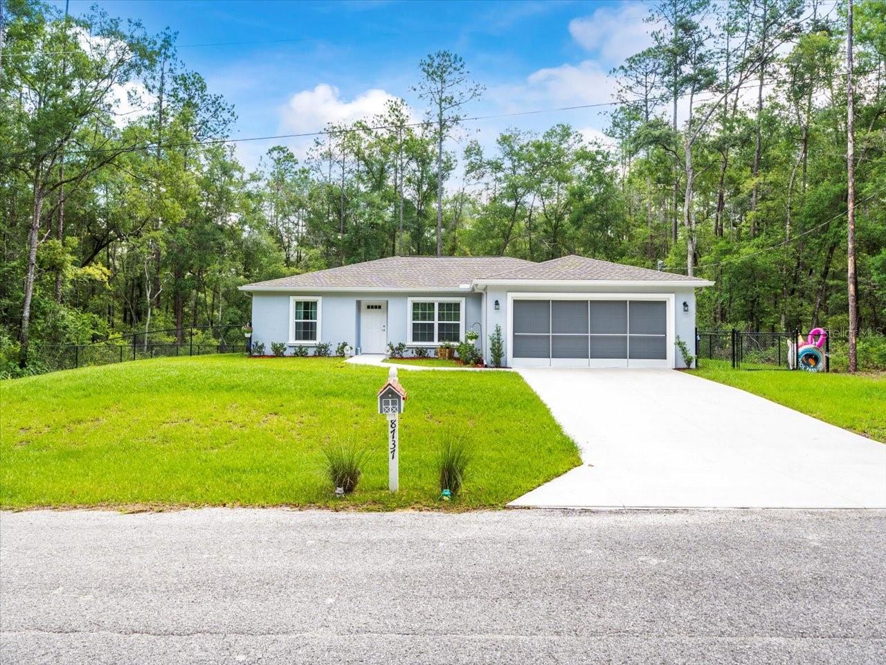 Listing photo id 0 for 8737 Spikes Way
