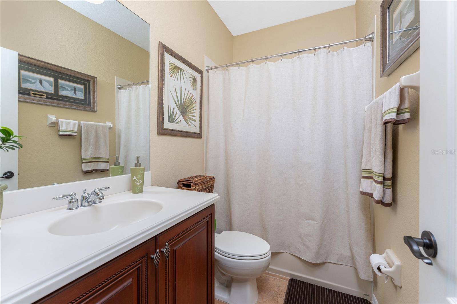 Image 17 of 49 For 11343 Dancing River Drive