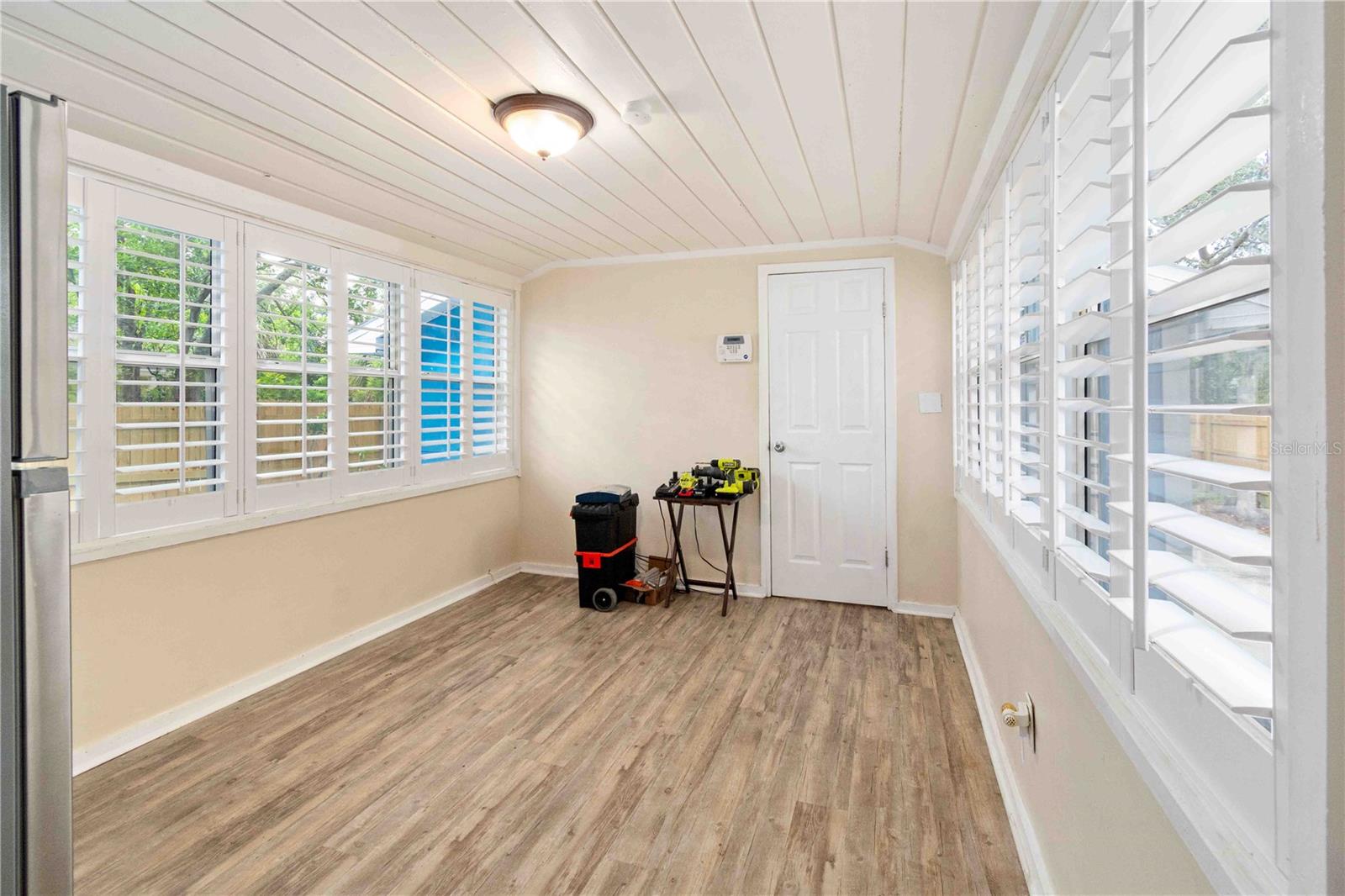 Image 11 of 30 For 4411 3rd Avenue S