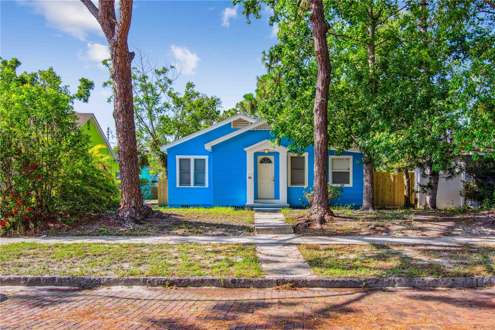 Image 2 of 30 For 4411 3rd Avenue S