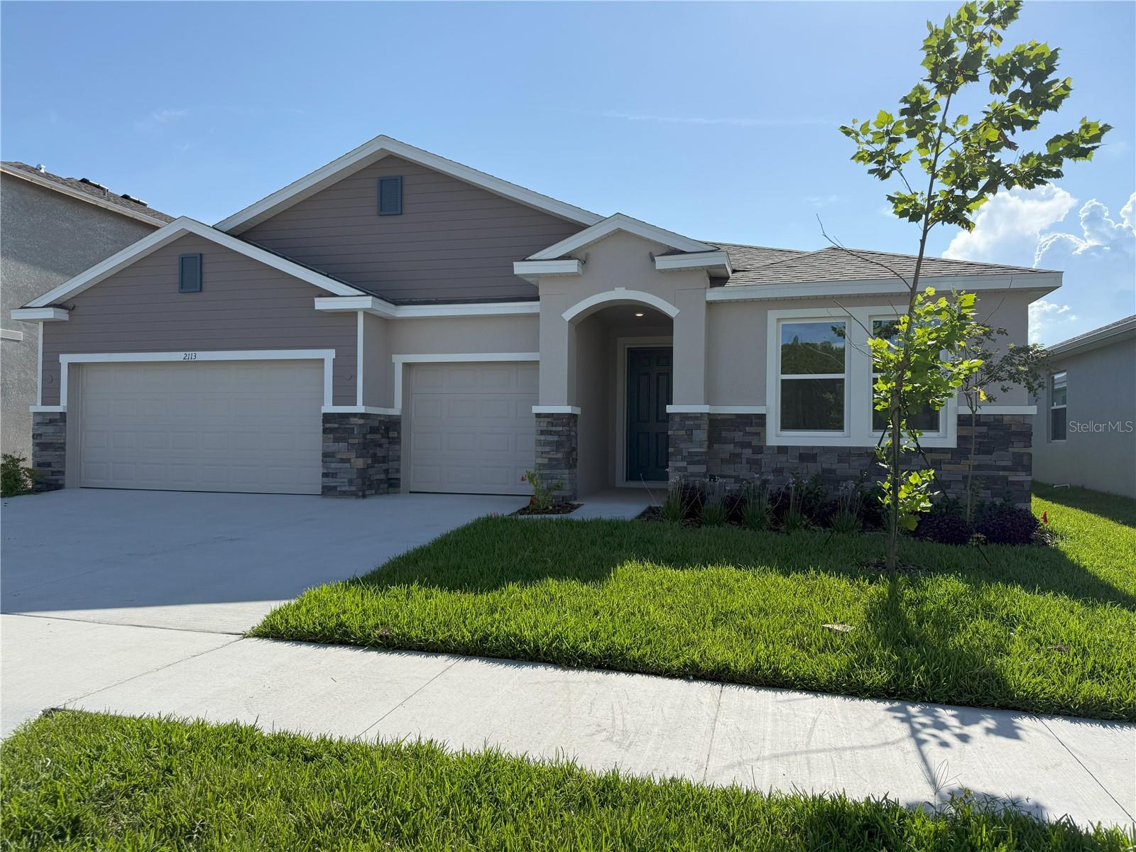 Details for 2113 Warren Acres Boulevard, WESLEY CHAPEL, FL 33543