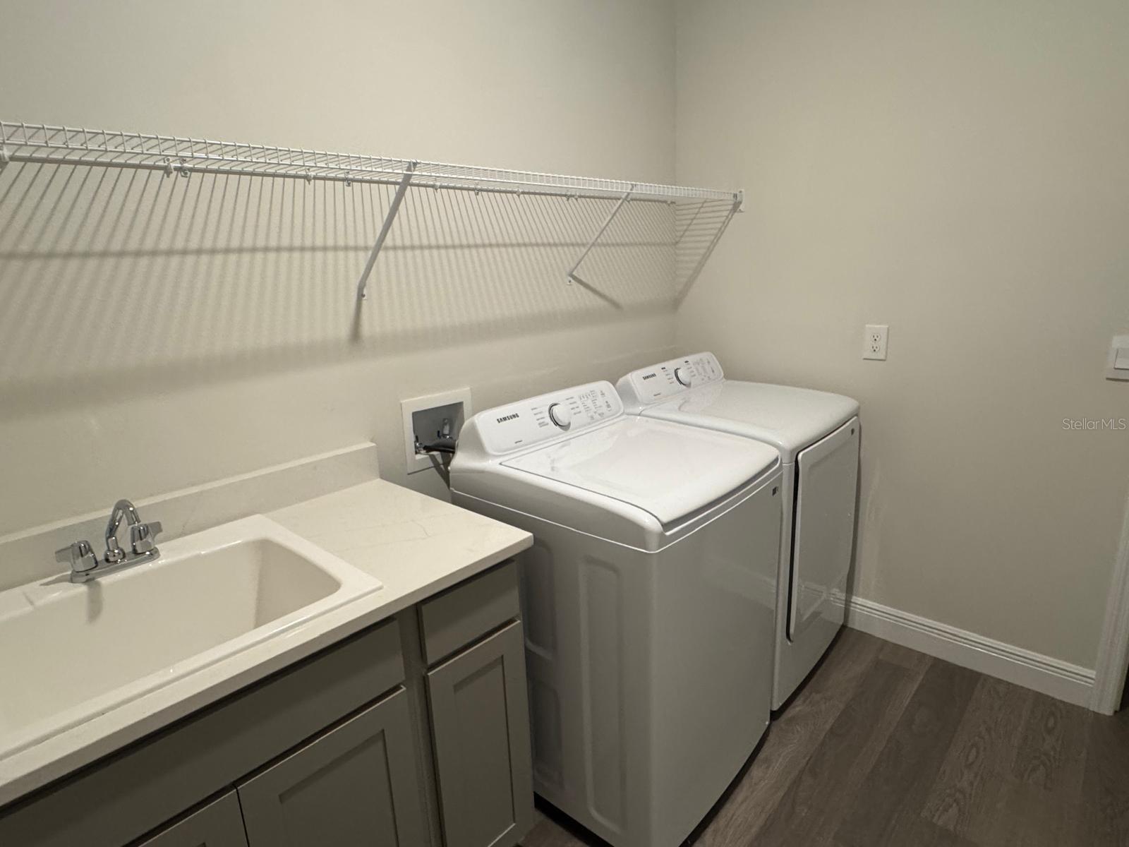 Listing photo id 20 for 2113 Warren Acres Boulevard