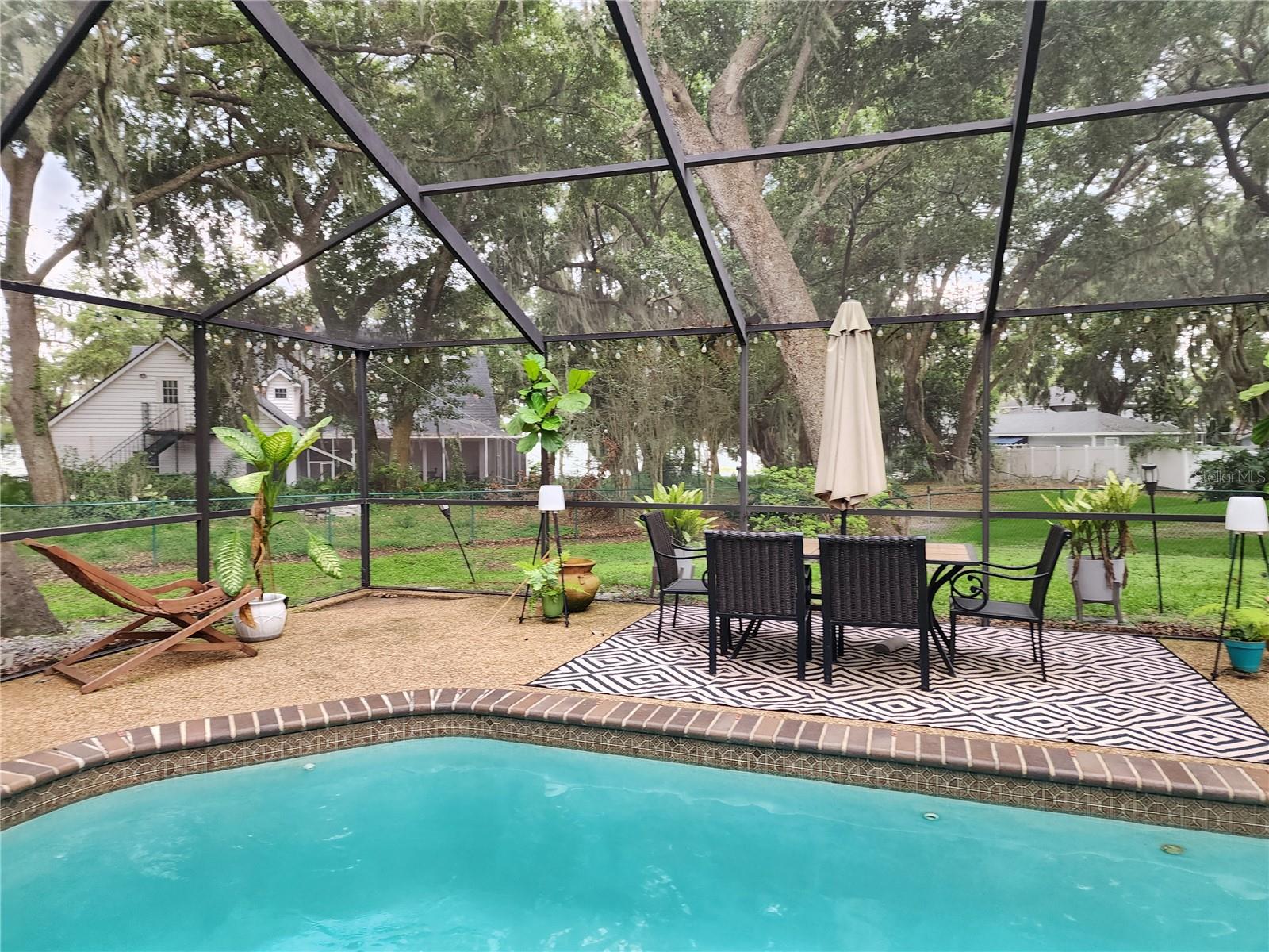 Image 11 of 23 For 909 Heatherbrook Drive