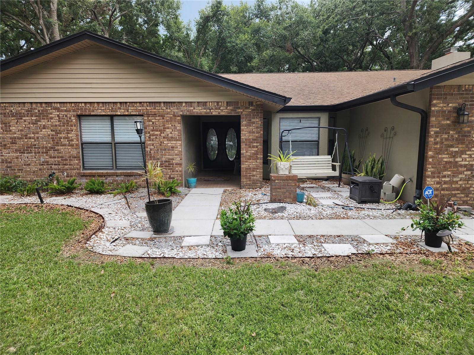 Image 18 of 23 For 909 Heatherbrook Drive