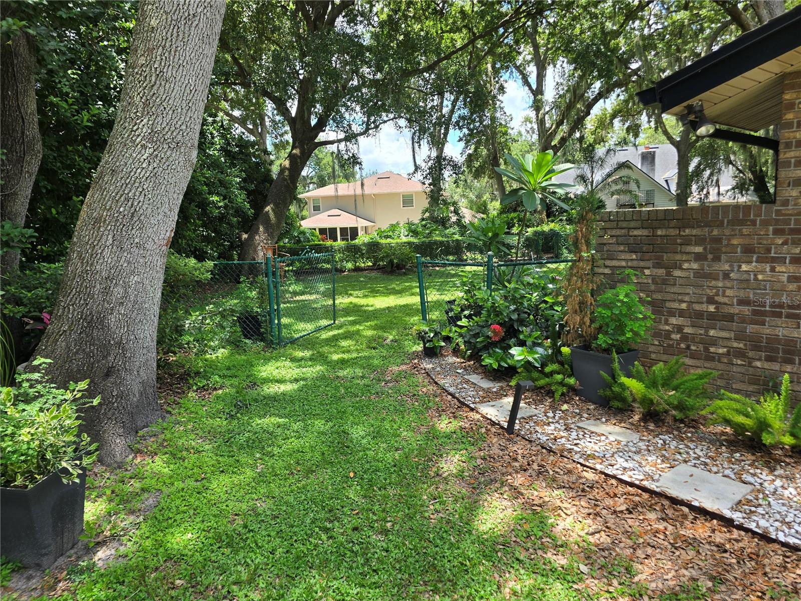 Image 22 of 23 For 909 Heatherbrook Drive