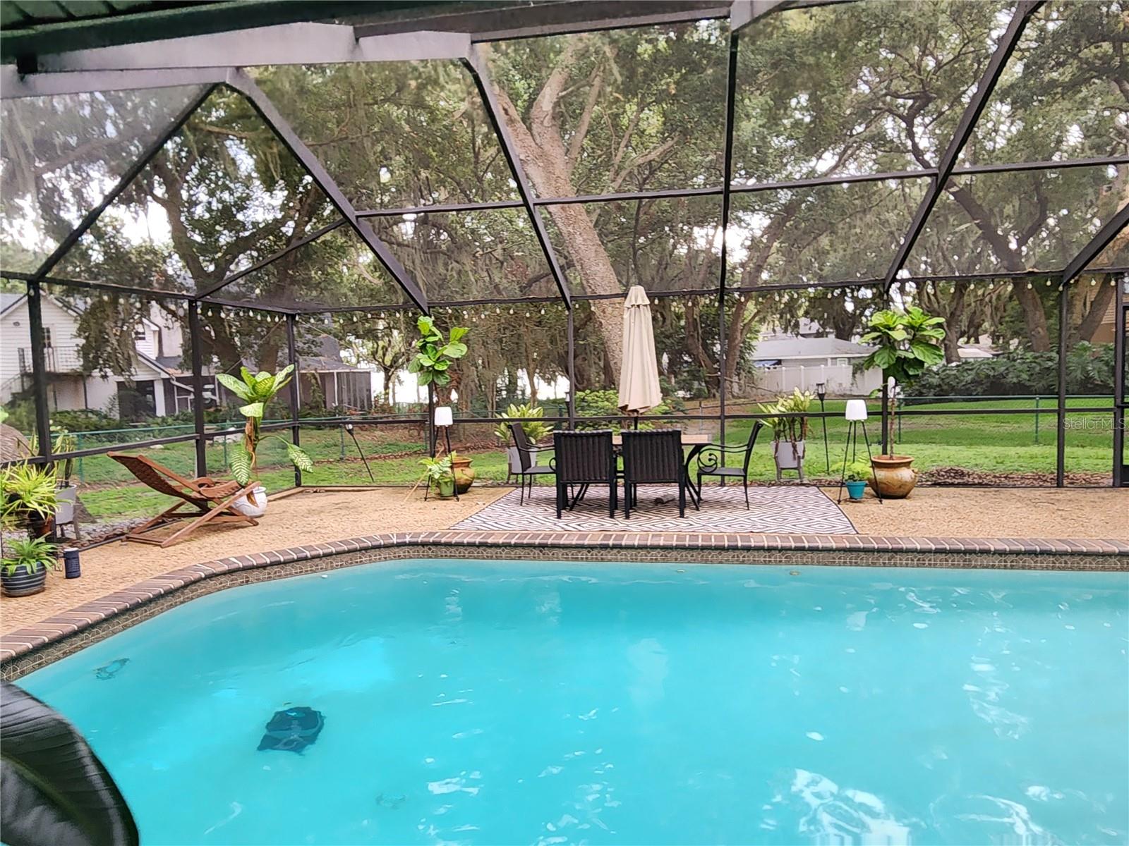 Image 4 of 23 For 909 Heatherbrook Drive