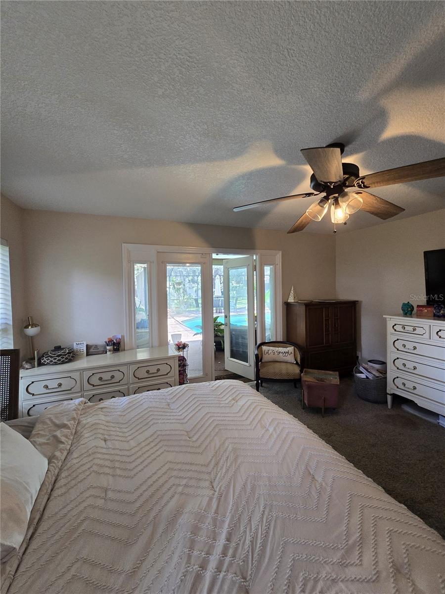 Image 42 of 54 For 909 Heatherbrook Drive