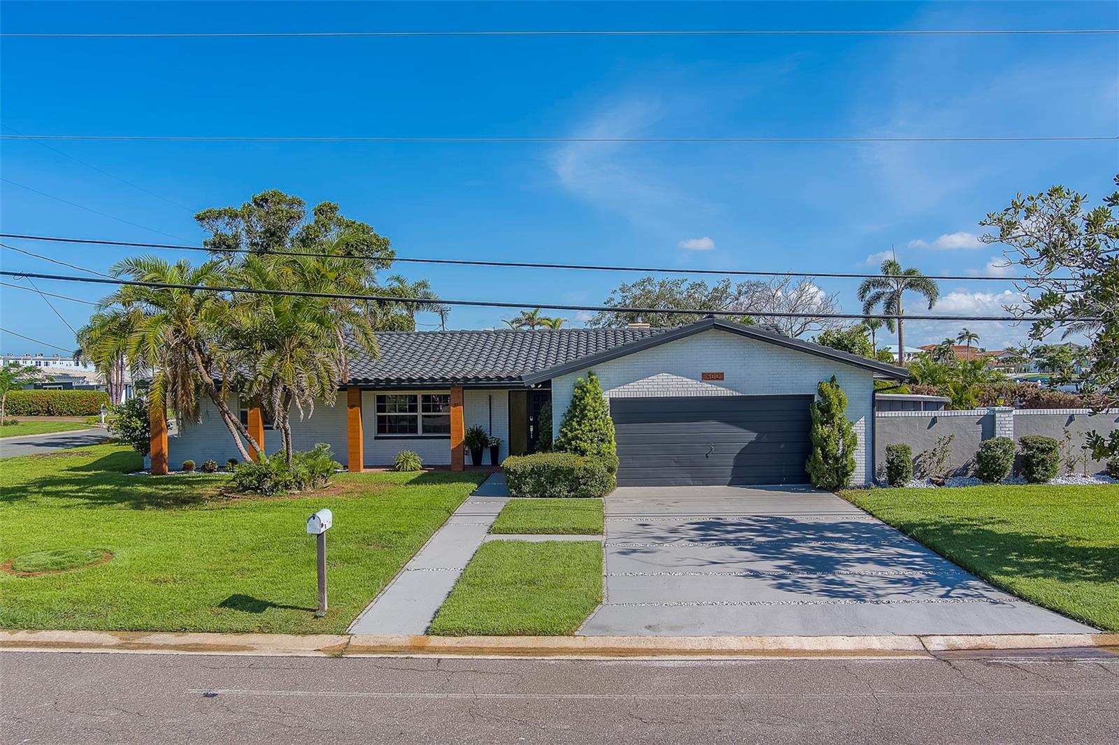 Details for 400 Capri Boulevard, TREASURE ISLAND, FL 33706