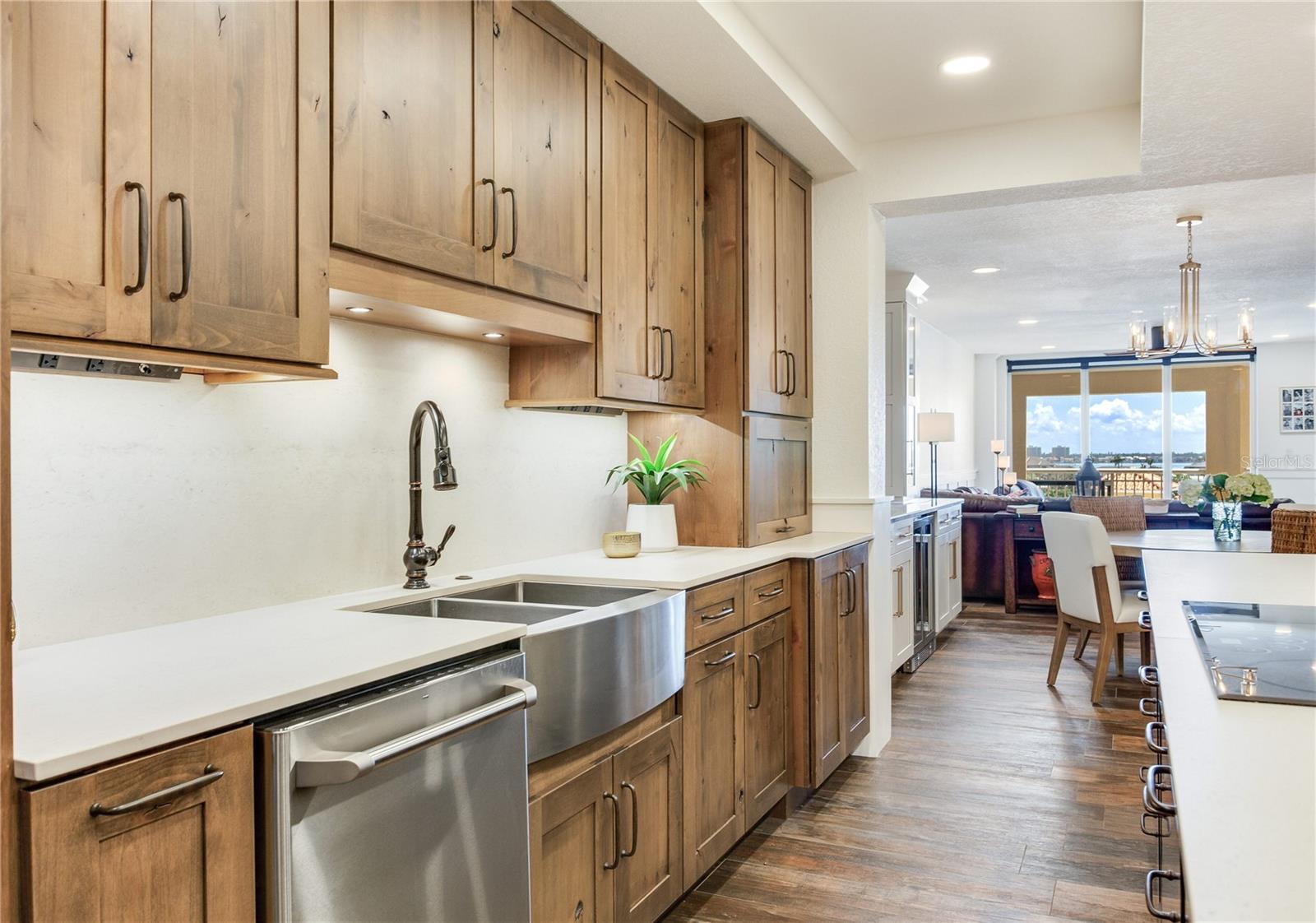 Image 11 of 74 For 5353 Gulf Boulevard A402