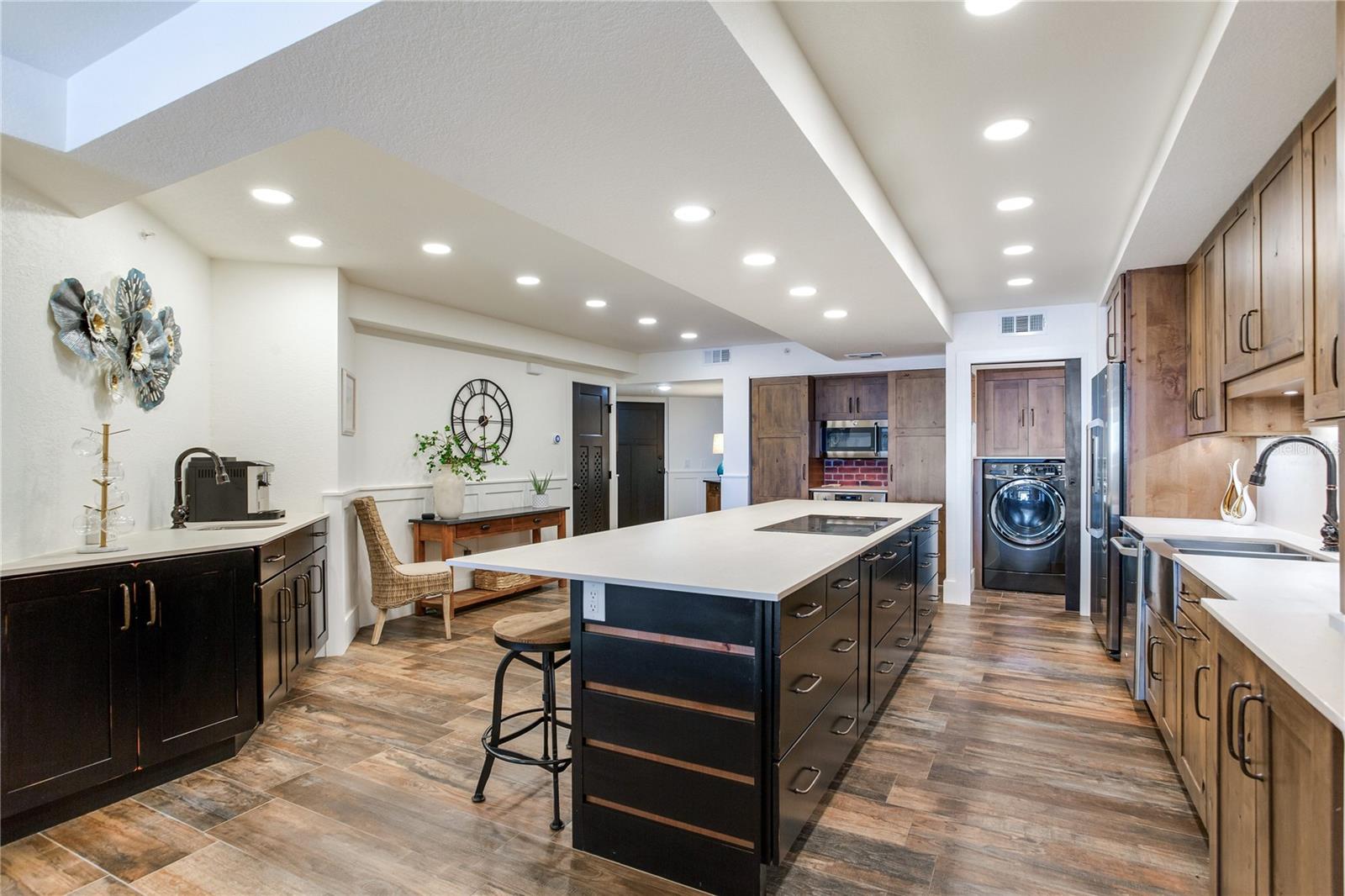 Image 16 of 74 For 5353 Gulf Boulevard A402