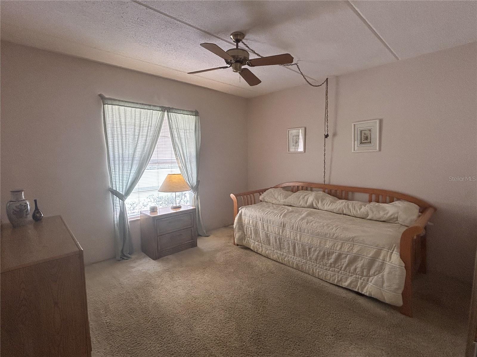 Image 16 of 40 For 12760 Indian Rocks Road 904
