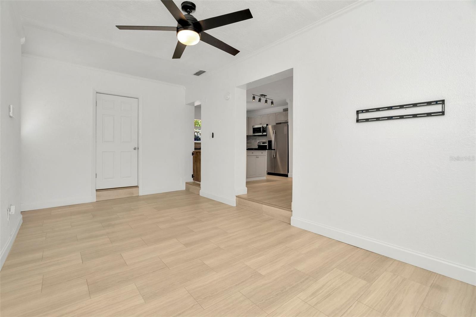 Image 10 of 34 For 3520 Price Avenue