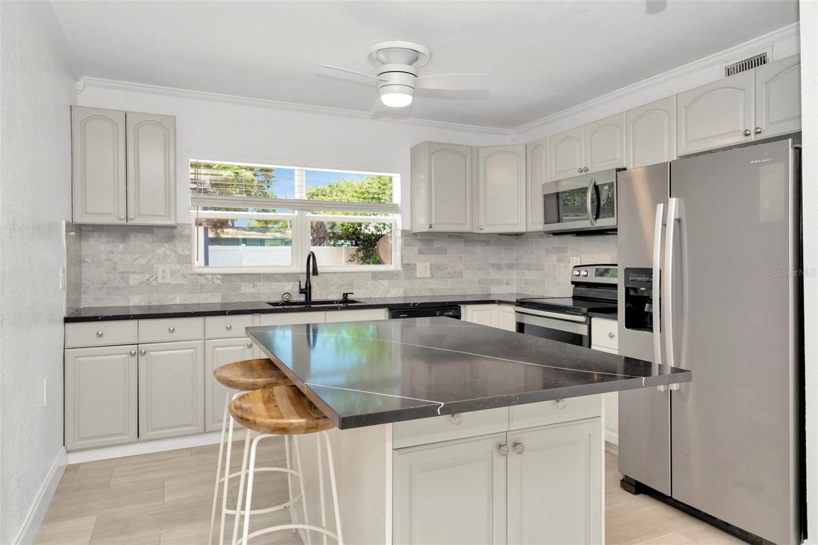 Image 14 of 34 For 3520 Price Avenue