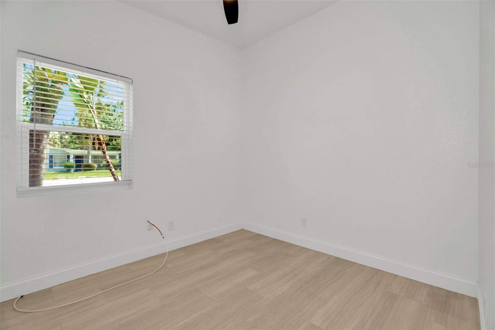 Image 20 of 34 For 3520 Price Avenue