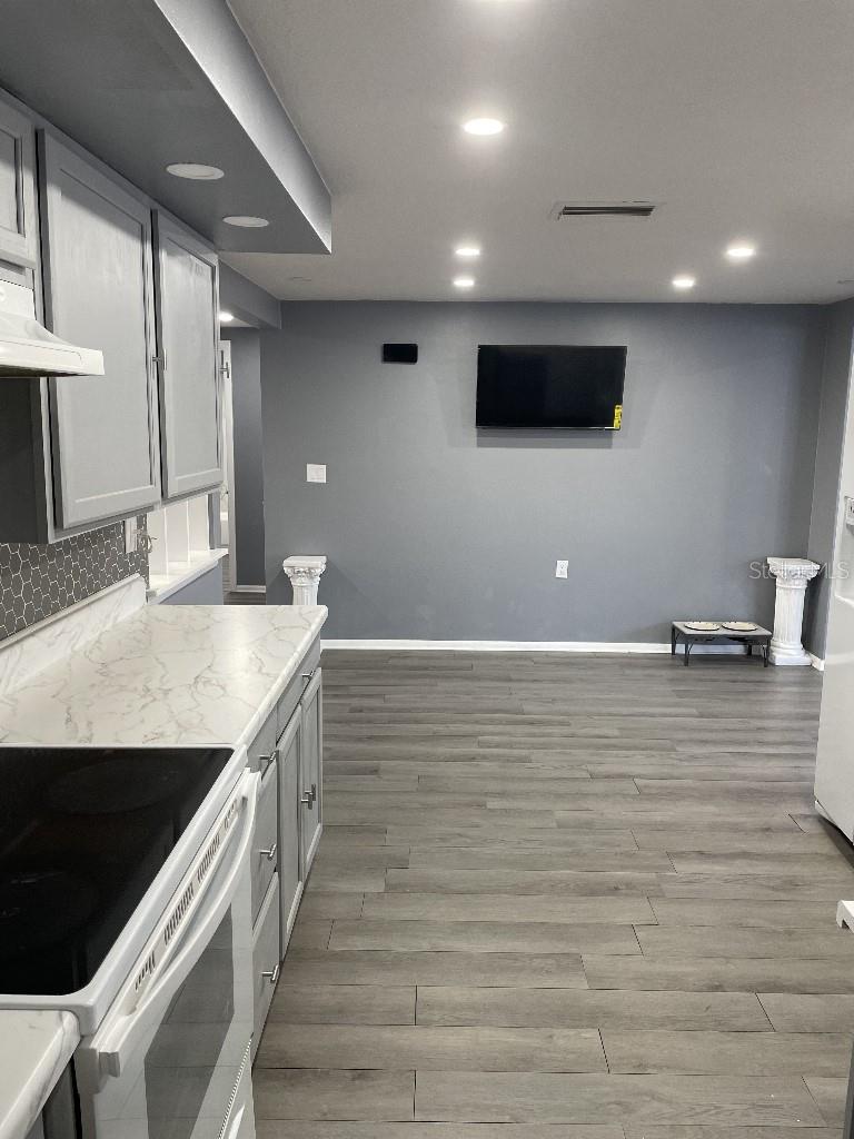 Image 10 of 42 For 1144 Rushmore Drive