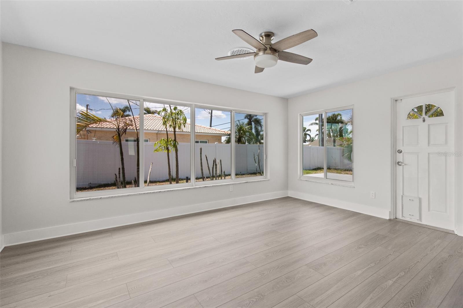 Image 11 of 39 For 2 79th Street S