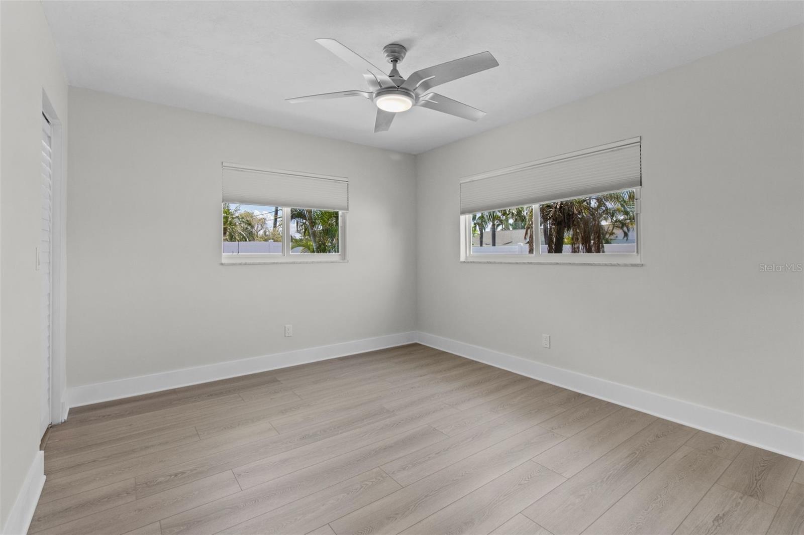 Image 18 of 39 For 2 79th Street S