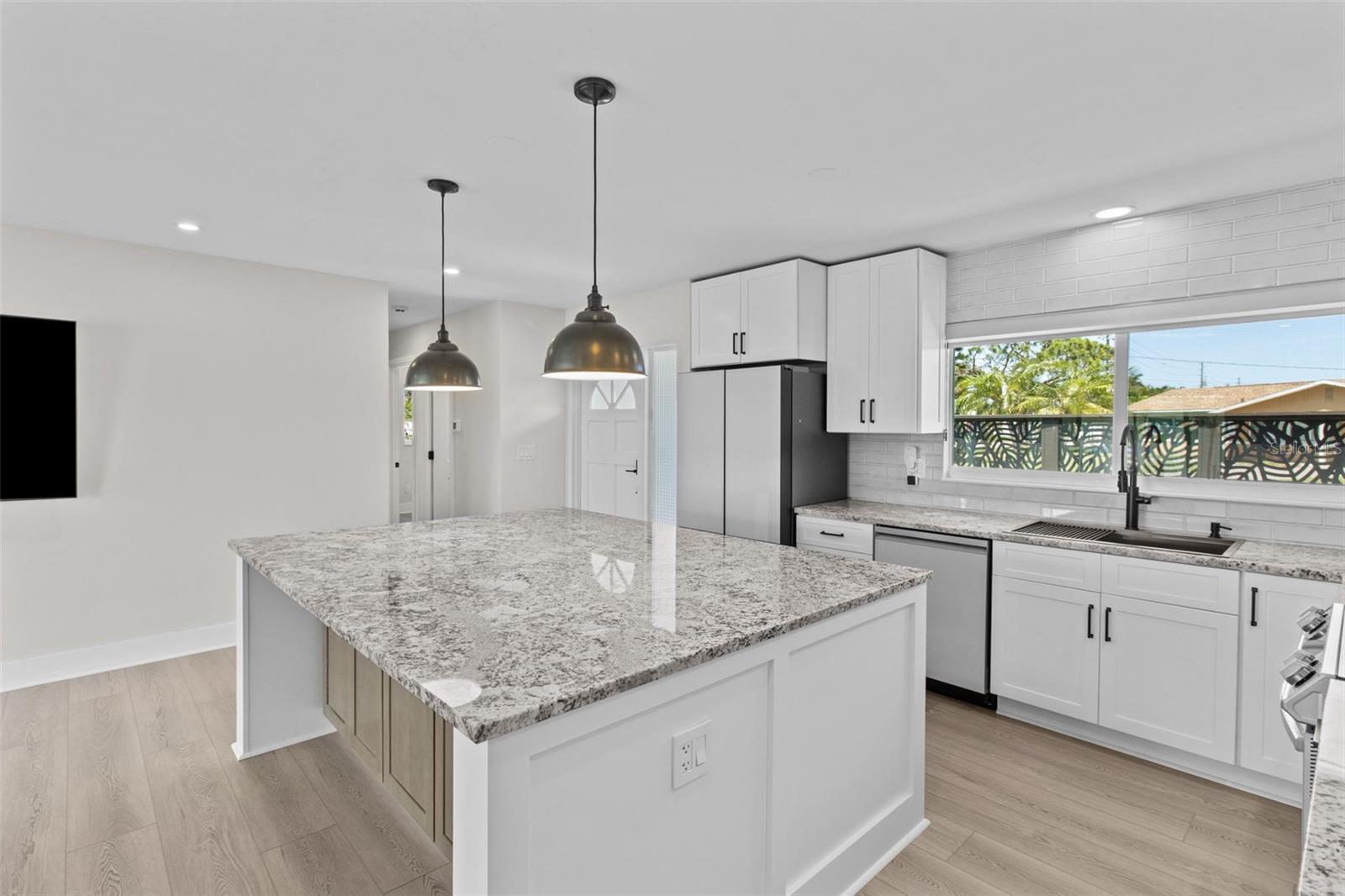 Image 7 of 39 For 2 79th Street S