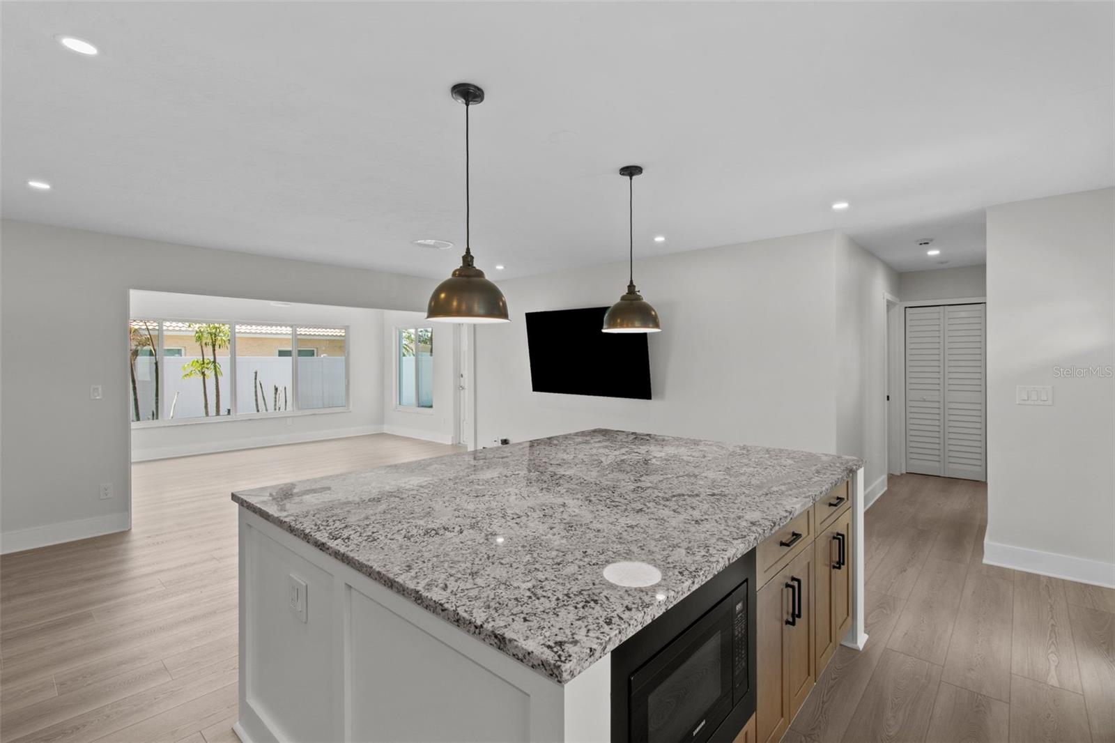 Image 8 of 39 For 2 79th Street S