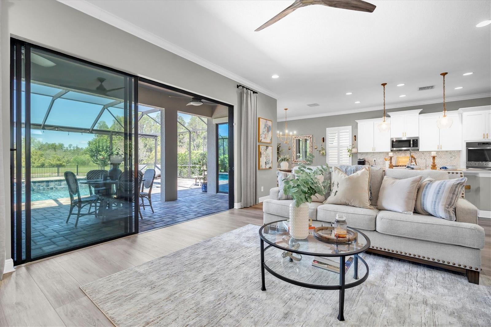 Listing photo id 16 for 3477 Barbour Trail