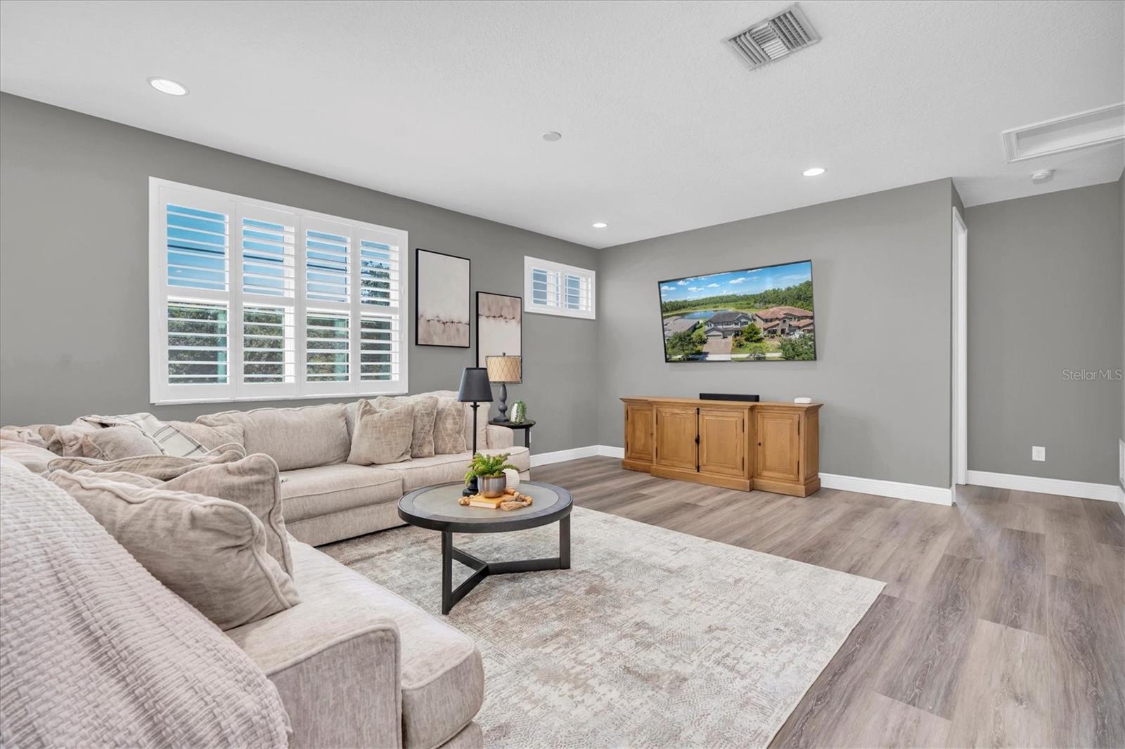 Listing photo id 23 for 3477 Barbour Trail