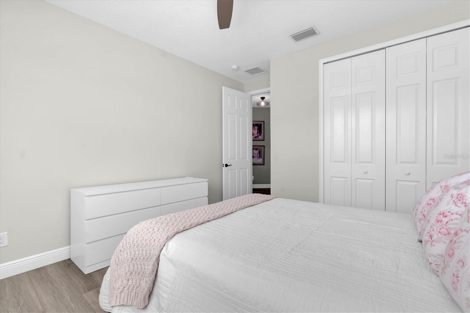 Listing photo id 38 for 3477 Barbour Trail
