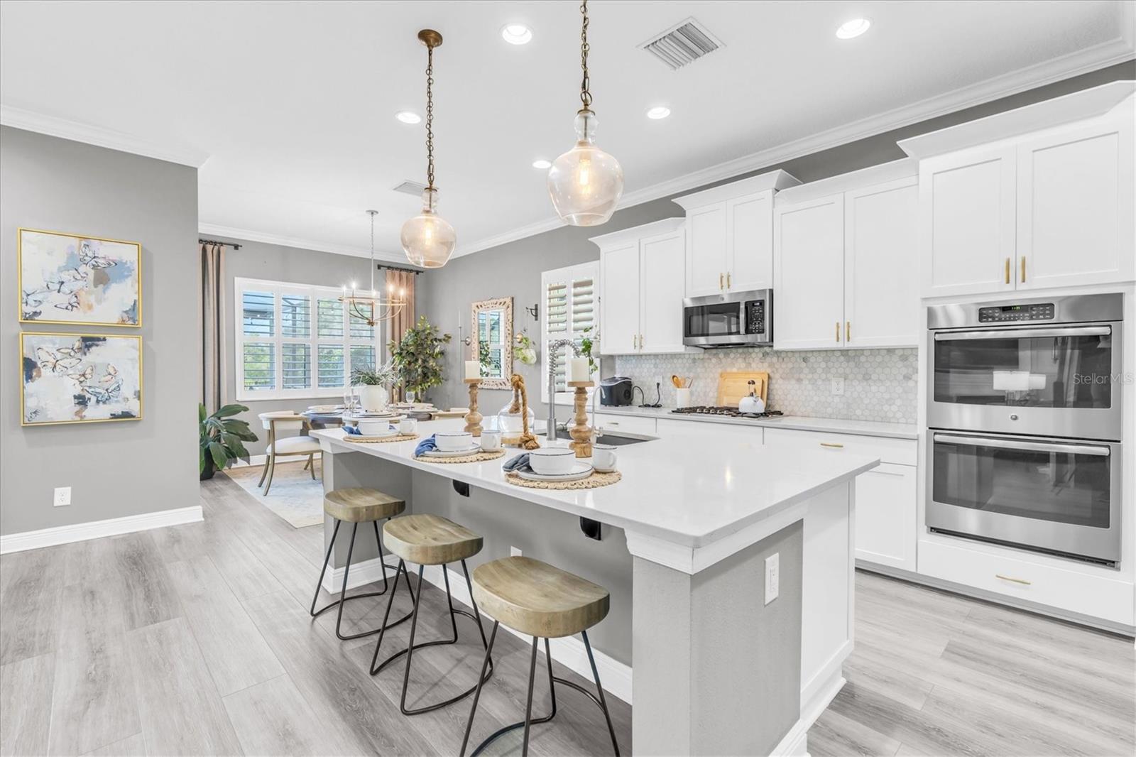 Listing photo id 7 for 3477 Barbour Trail