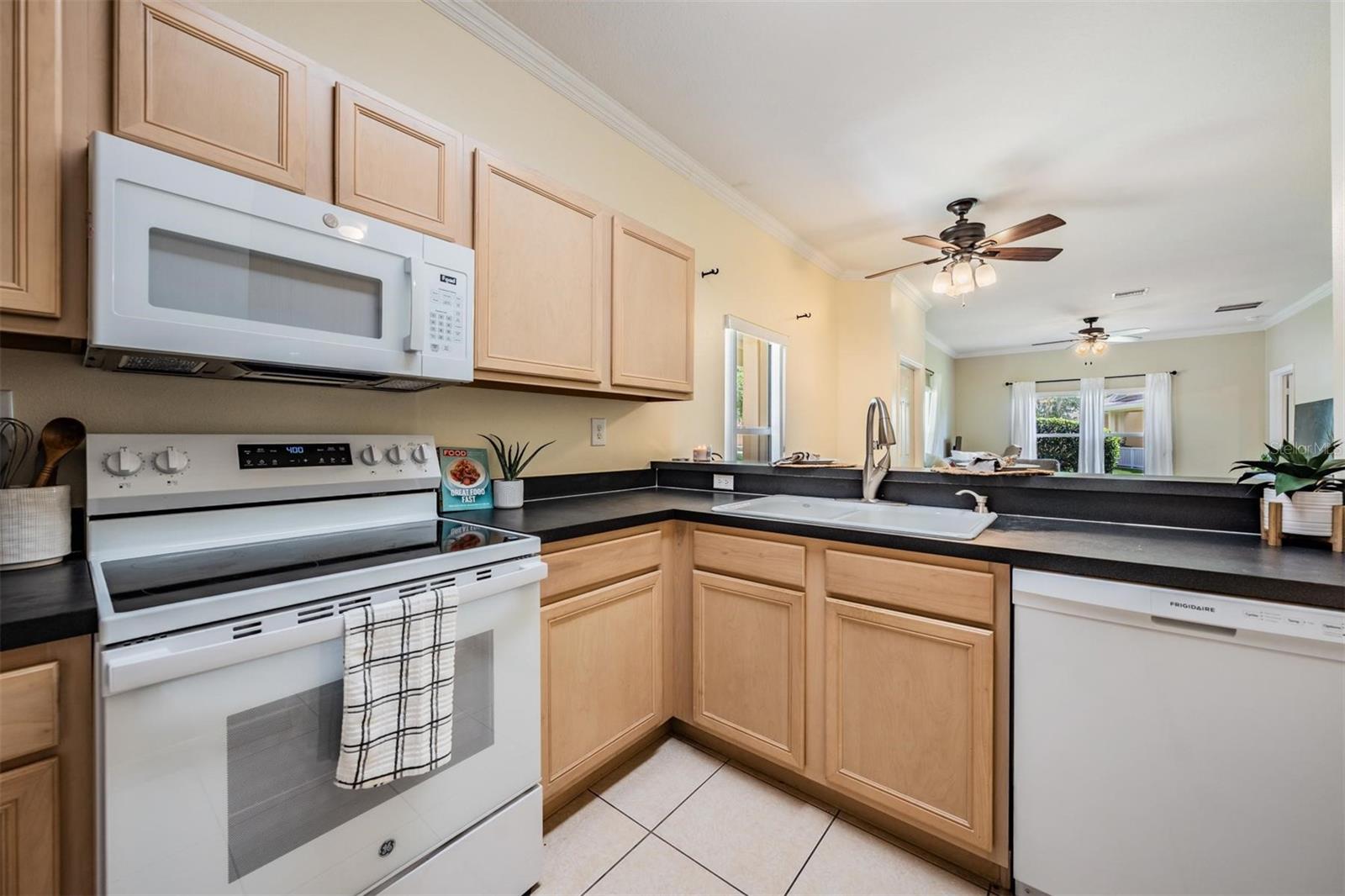 Image 11 of 47 For 20302 Noble Oak Place